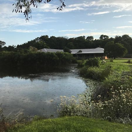 Tenikwa Family Suites Plettenberg Bay Bagian luar foto